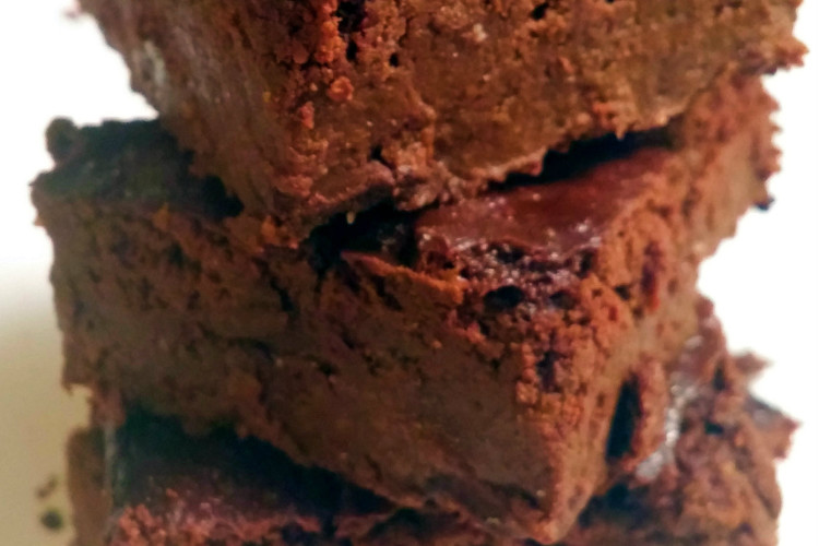 Chocolate Fudge Protein Brownies (Recipe)